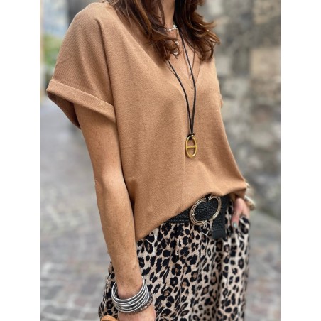 Top camel col V