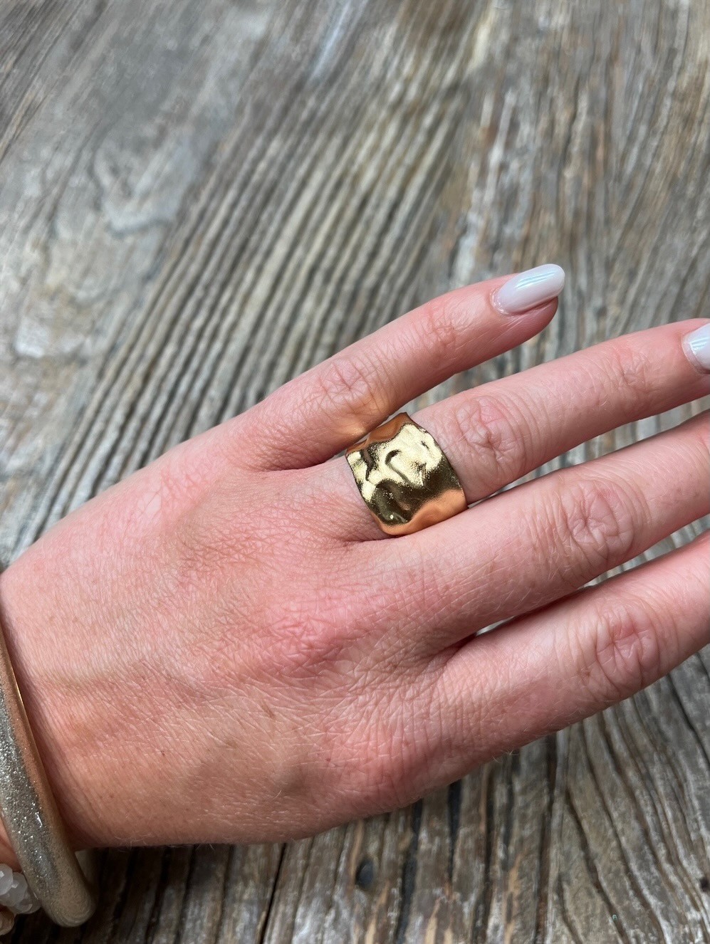 Bague martelée gold