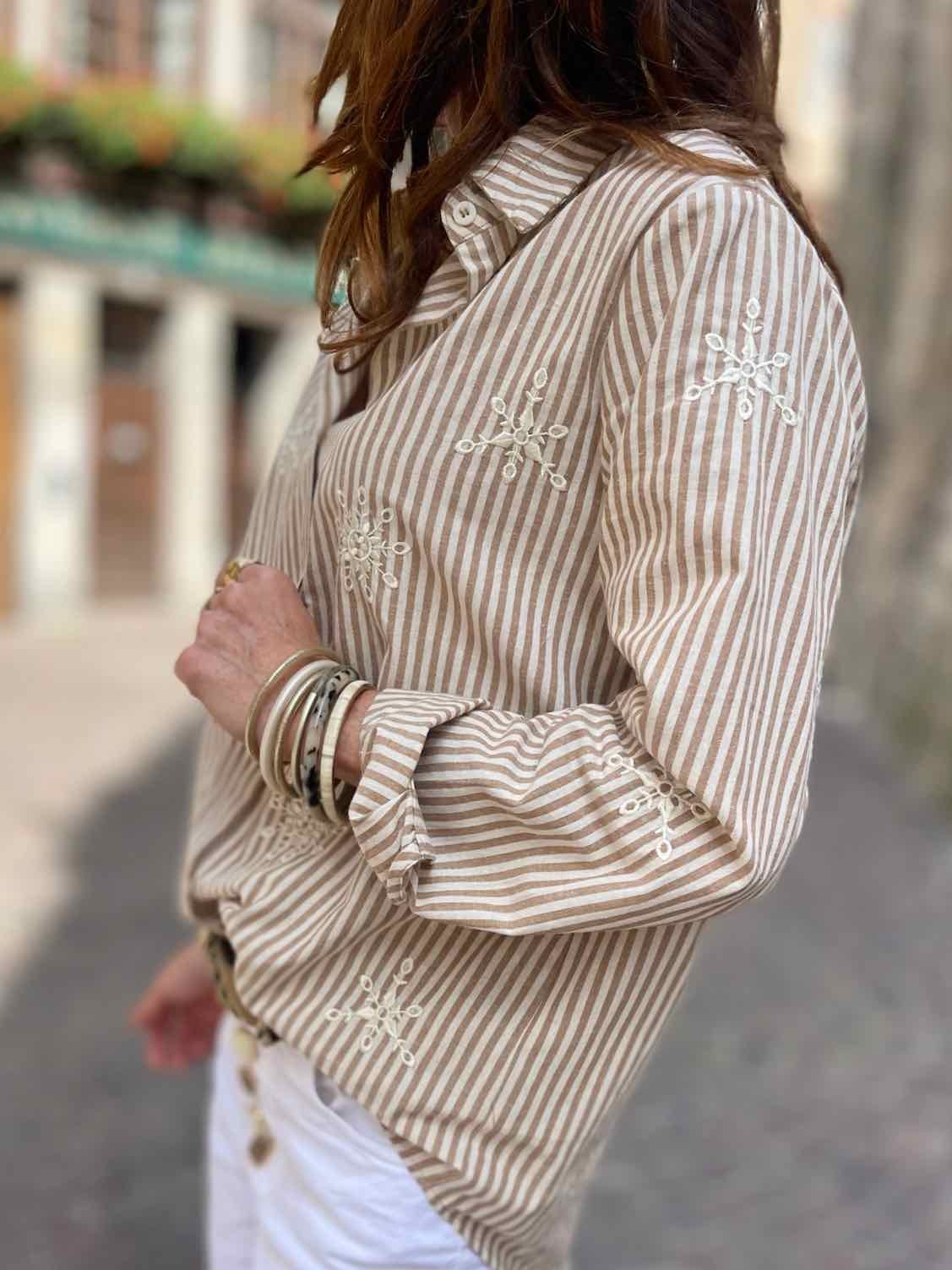 Chemise rayée camel