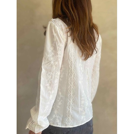 Blouse ivoire col jabot dentelle