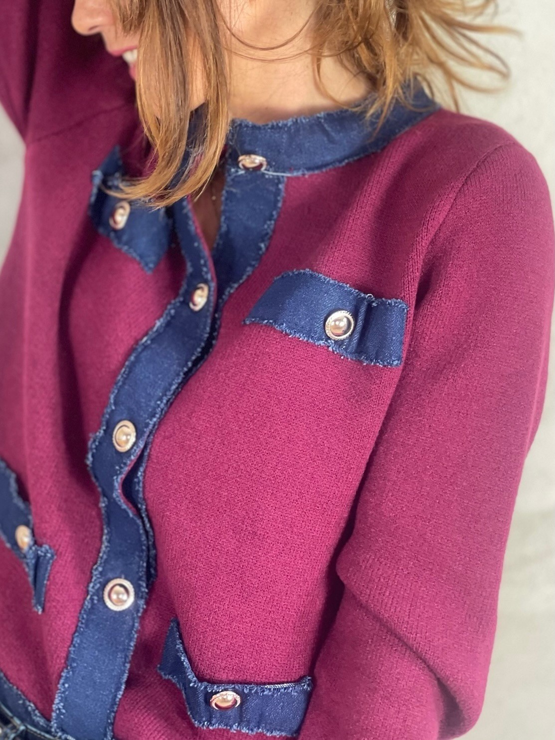 Gilet bordeaux détails denim