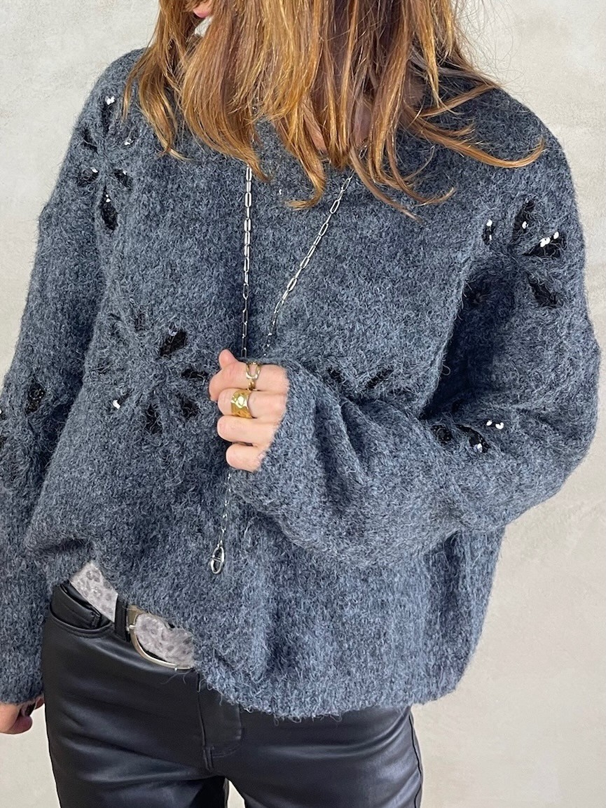 Pull gris sequins noirs