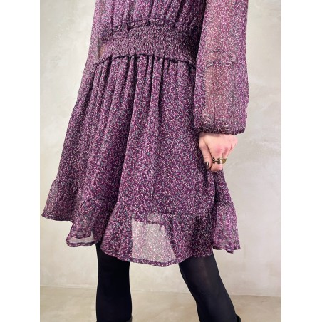 Robe prune à motifs