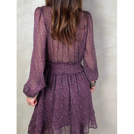 Robe prune à motifs