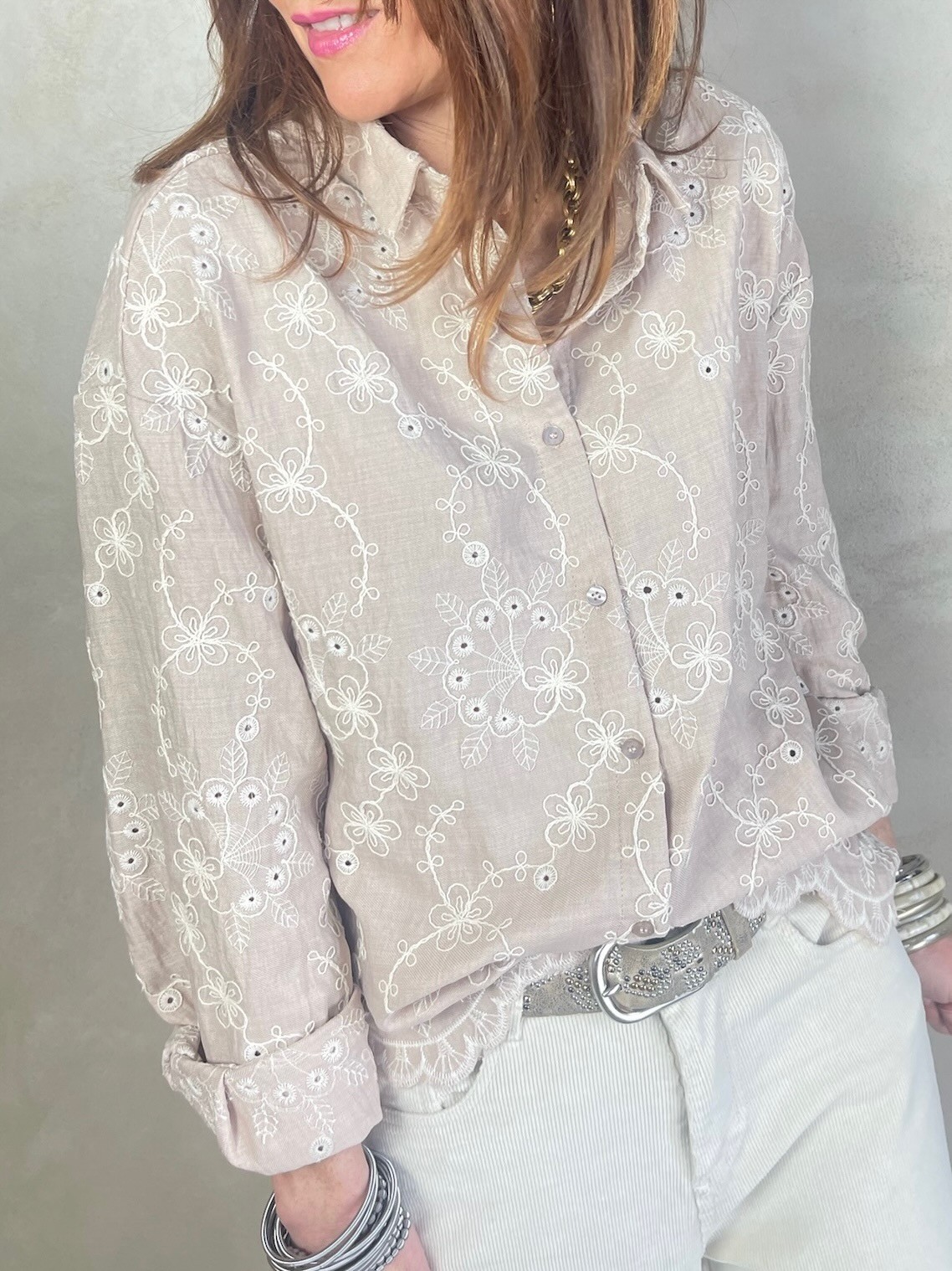 Chemise broderie rose pale