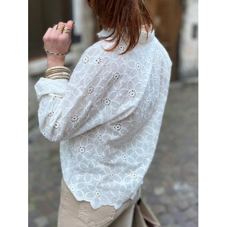 Chemise broderie blanche