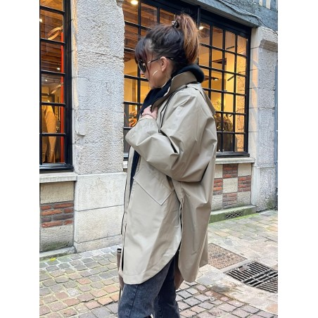 Veste coupe vent imperméable beige