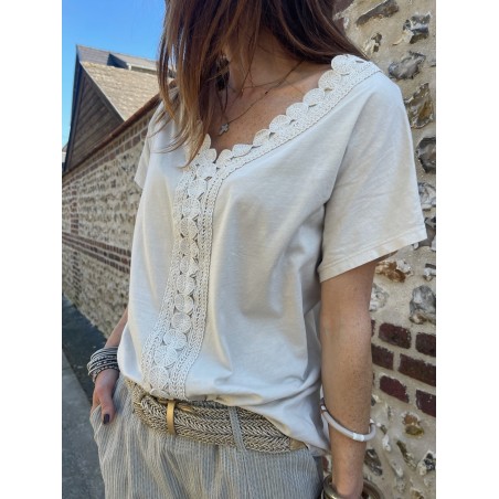 Top broderie beige