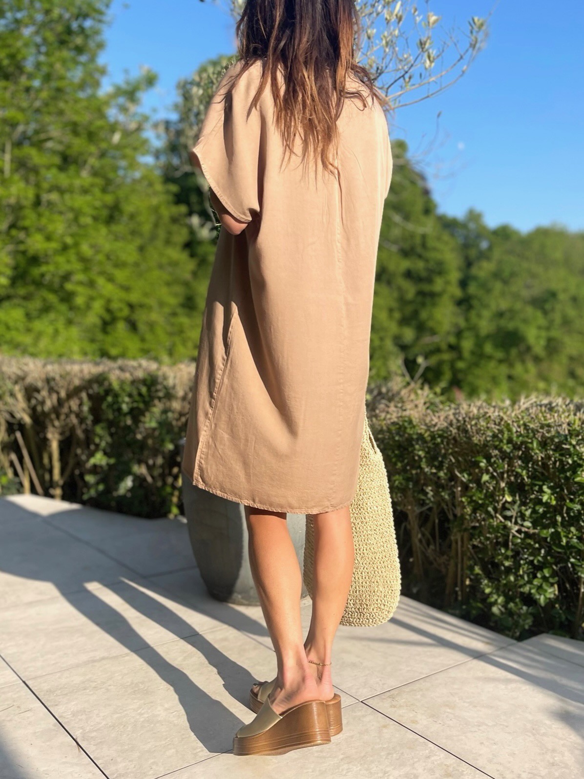 Robe col mao camel